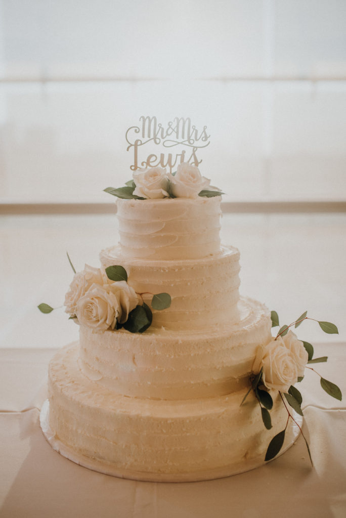 Community Bakery Wedding Cake 